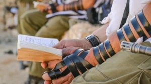 Yeshiva Hesder ? Comment concilier l’étude de la Torah et le combat